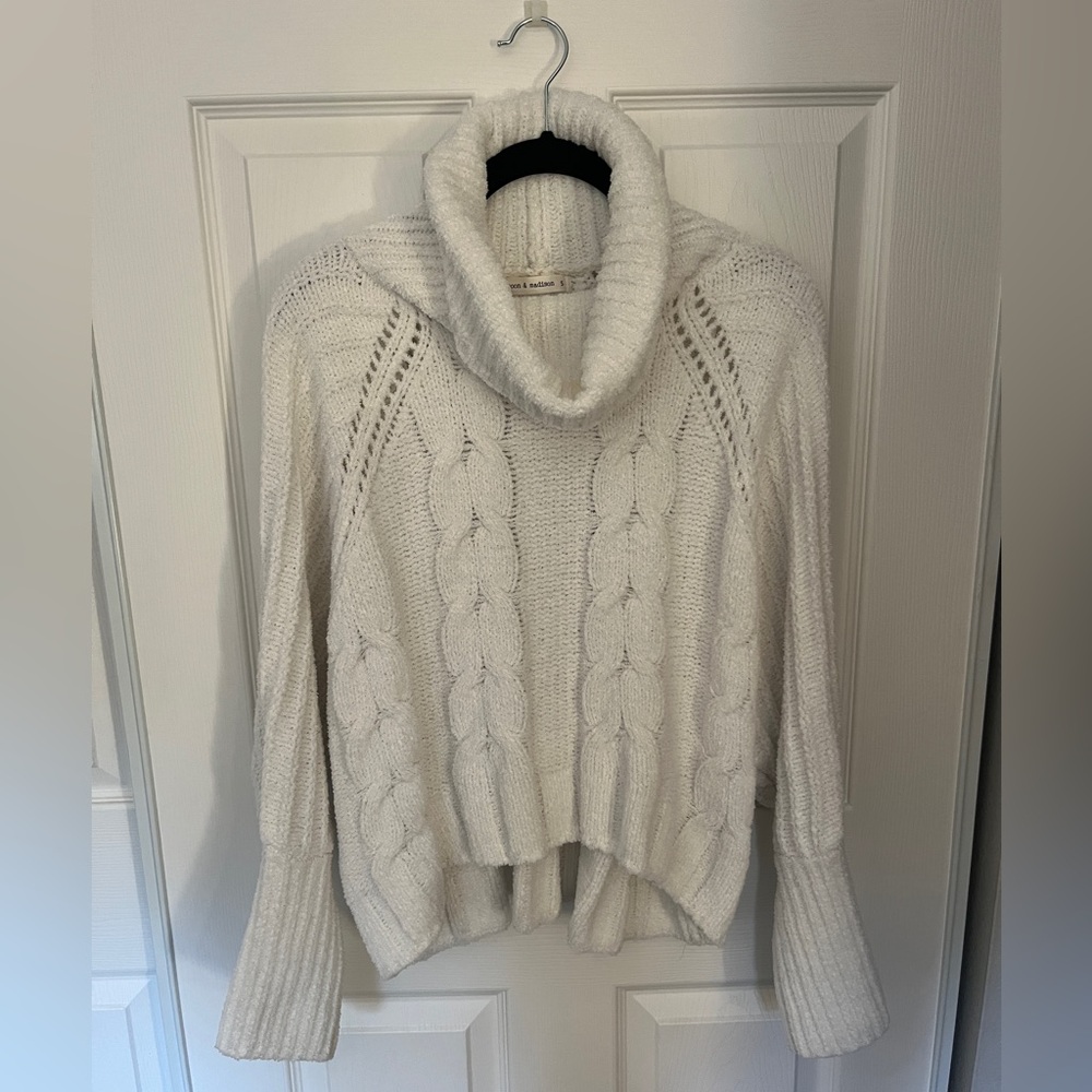 Moon & Madison Soft White Knit Sweater